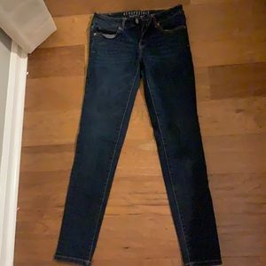 Dark wash/ Black Aero Jegging